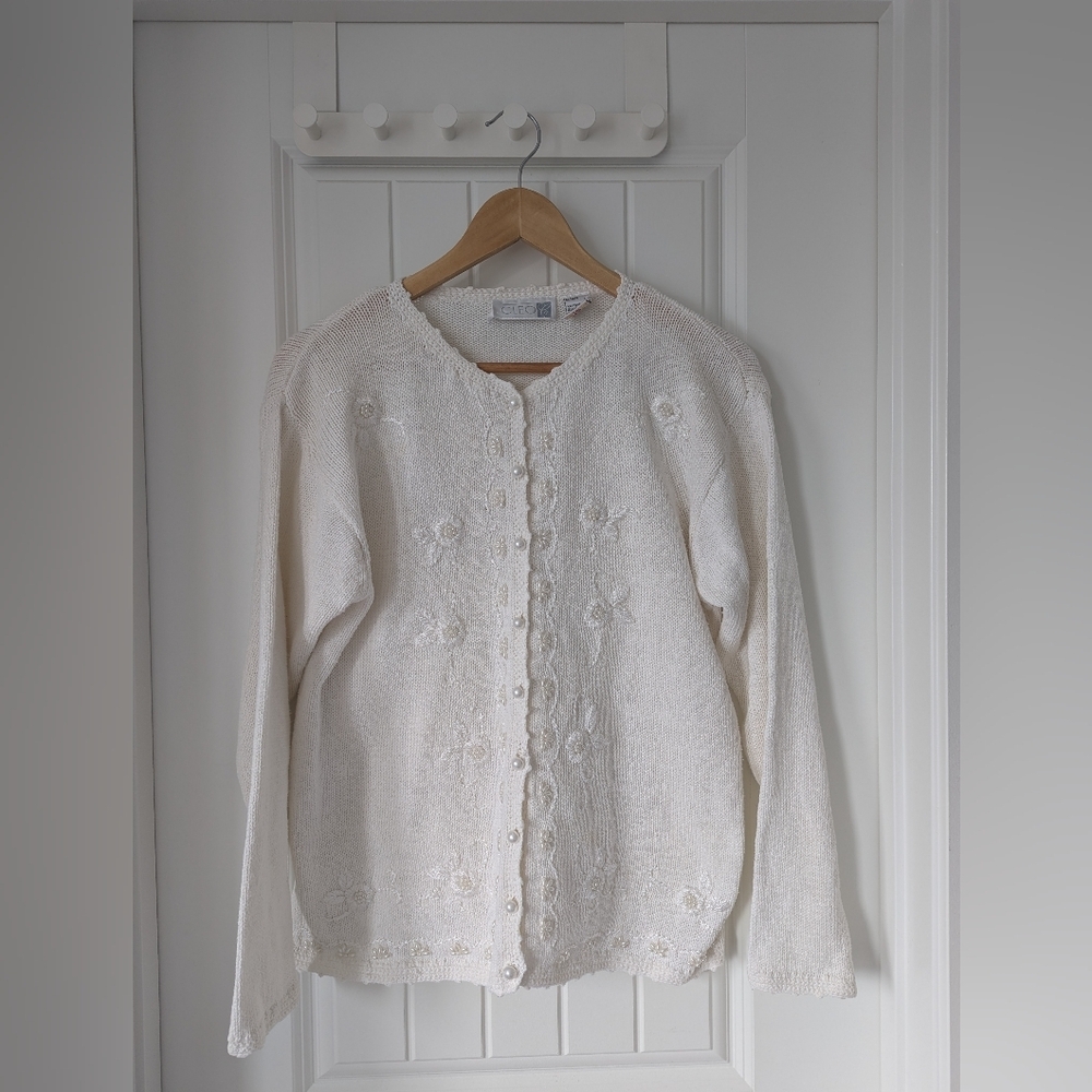 Vintage Cotton White Women's Cardigan Pearl Buttons Embroidered Flowers Size M - Picture 7 of 8